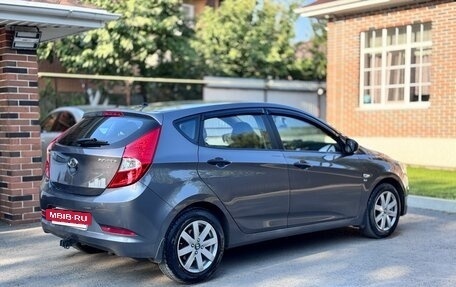 Hyundai Solaris II рестайлинг, 2015 год, 925 000 рублей, 3 фотография