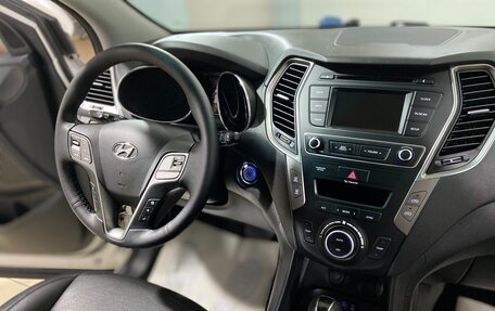 Hyundai Santa Fe III рестайлинг, 2017 год, 1 750 000 рублей, 23 фотография