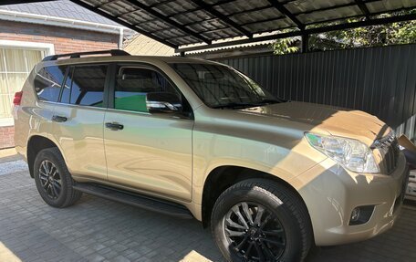 Toyota Land Cruiser Prado 150 рестайлинг 2, 2010 год, 3 500 000 рублей, 17 фотография