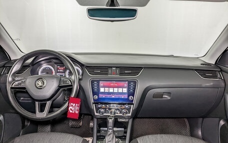 Skoda Octavia, 2018 год, 1 850 000 рублей, 14 фотография