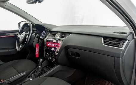 Skoda Octavia, 2018 год, 1 850 000 рублей, 11 фотография