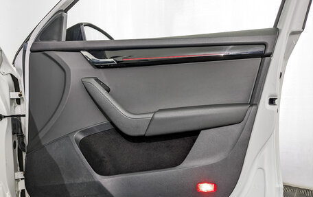 Skoda Octavia, 2018 год, 1 850 000 рублей, 24 фотография