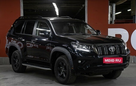 Toyota Land Cruiser Prado 150 рестайлинг 2, 2021 год, 6 149 000 рублей, 3 фотография