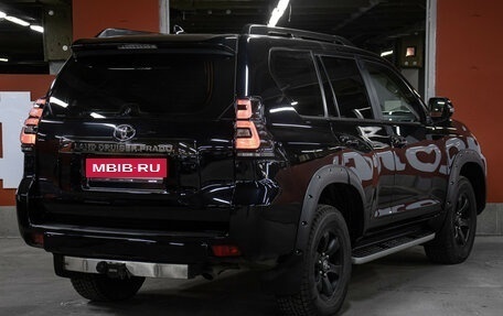 Toyota Land Cruiser Prado 150 рестайлинг 2, 2021 год, 6 149 000 рублей, 5 фотография