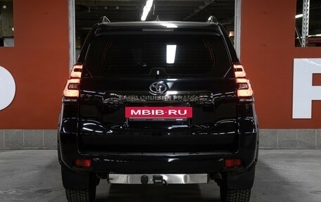 Toyota Land Cruiser Prado 150 рестайлинг 2, 2021 год, 6 149 000 рублей, 6 фотография