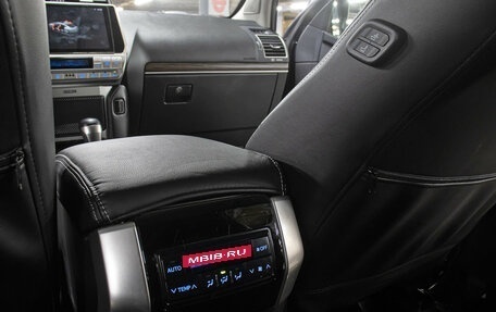 Toyota Land Cruiser Prado 150 рестайлинг 2, 2021 год, 6 149 000 рублей, 23 фотография