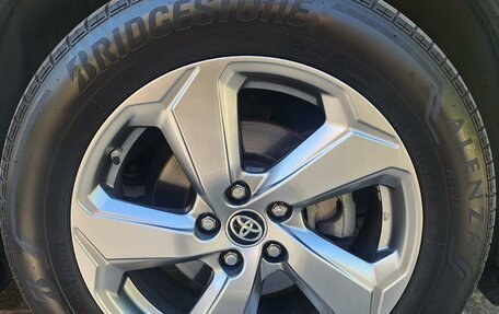 Toyota RAV4, 2020 год, 2 980 000 рублей, 15 фотография