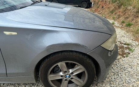 BMW 1 серия, 2005 год, 550 000 рублей, 1 фотография