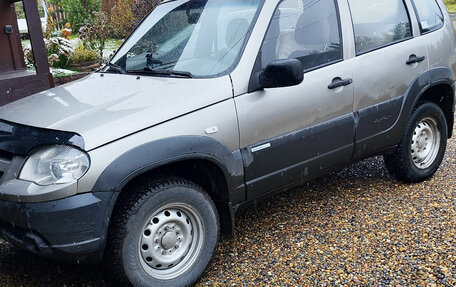Chevrolet Niva I рестайлинг, 2011 год, 620 000 рублей, 12 фотография