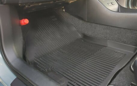 Toyota Prius, 2013 год, 1 050 000 рублей, 24 фотография