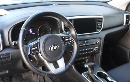 KIA Sportage IV рестайлинг, 2021 год, 2 565 000 рублей, 10 фотография