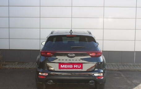 KIA Sportage IV рестайлинг, 2021 год, 2 565 000 рублей, 7 фотография