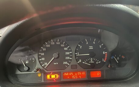 BMW 3 серия, 2001 год, 650 000 рублей, 1 фотография