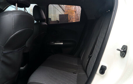 Nissan Juke II, 2013 год, 989 000 рублей, 11 фотография