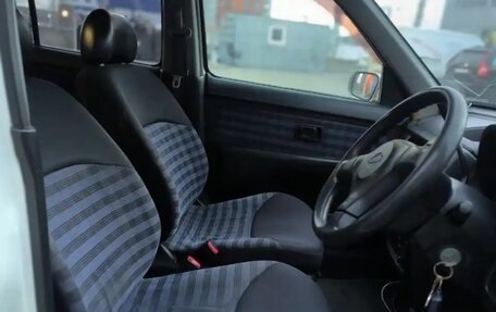 Nissan Cube II, 2000 год, 180 000 рублей, 11 фотография