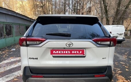 Toyota RAV4, 2021 год, 3 380 000 рублей, 5 фотография