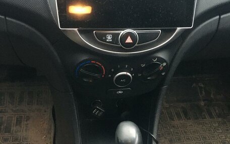 Hyundai Solaris II рестайлинг, 2014 год, 860 000 рублей, 9 фотография