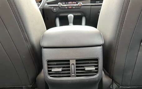 Mazda 3, 2021 год, 1 825 000 рублей, 18 фотография