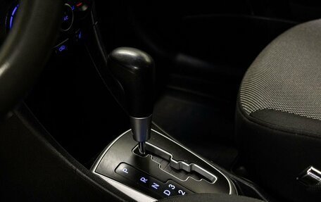 Hyundai Solaris II рестайлинг, 2011 год, 750 000 рублей, 20 фотография