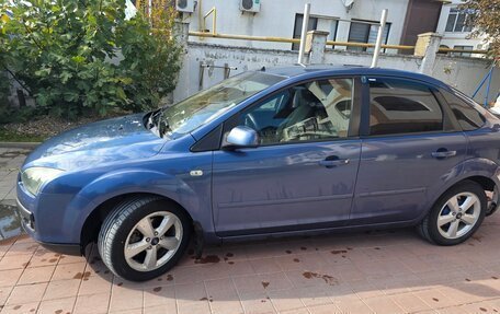 Ford Focus II рестайлинг, 2005 год, 380 000 рублей, 2 фотография