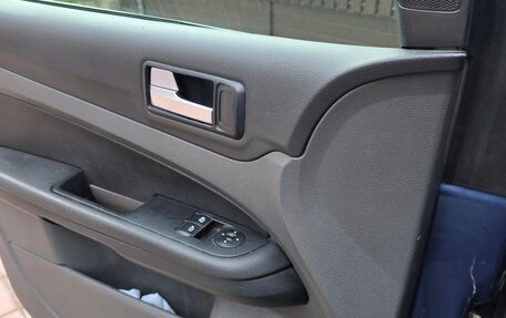 Ford Focus II рестайлинг, 2005 год, 380 000 рублей, 12 фотография