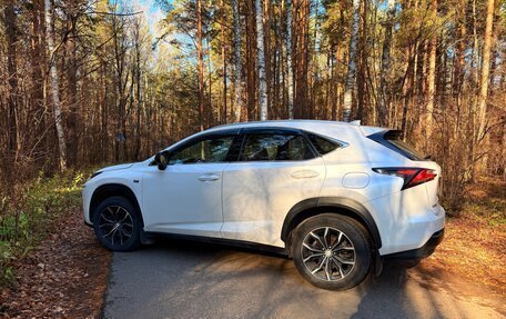 Lexus NX I, 2017 год, 2 600 000 рублей, 5 фотография