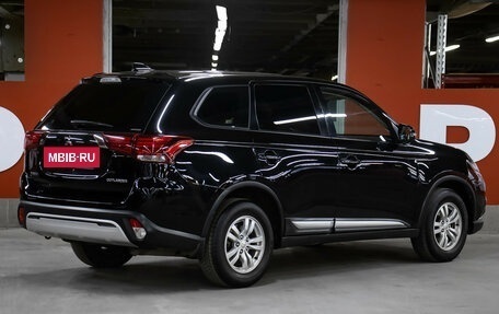 Mitsubishi Outlander III рестайлинг 3, 2019 год, 1 949 000 рублей, 5 фотография