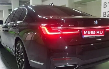 BMW 7 серия, 2022 год, 6 200 000 рублей, 2 фотография