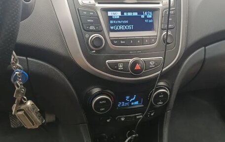 Hyundai Solaris II рестайлинг, 2015 год, 1 160 000 рублей, 11 фотография