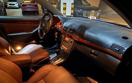 Toyota Avensis III рестайлинг, 2007 год, 885 000 рублей, 4 фотография