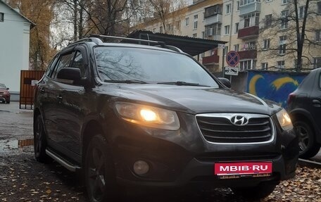 Hyundai Santa Fe III рестайлинг, 2010 год, 800 000 рублей, 1 фотография