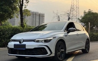 Volkswagen Golf VIII, 2022 год, 1 800 000 рублей, 1 фотография