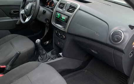 Renault Logan II, 2019 год, 390 000 рублей, 12 фотография