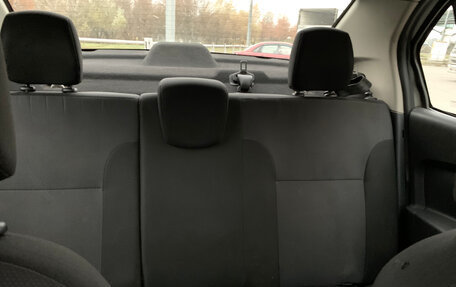 Renault Logan II, 2019 год, 390 000 рублей, 14 фотография