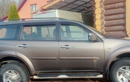 Mitsubishi Pajero Sport II рестайлинг, 2011 год, 1 600 000 рублей, 2 фотография