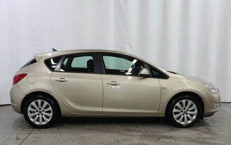 Opel Astra J, 2011 год, 790 000 рублей, 7 фотография