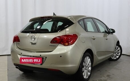 Opel Astra J, 2011 год, 790 000 рублей, 4 фотография