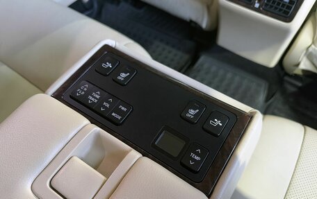 Toyota Camry, 2016 год, 2 100 000 рублей, 16 фотография