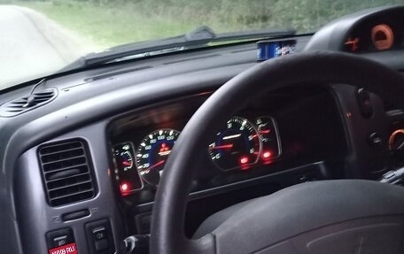 Mitsubishi Pajero Sport II рестайлинг, 2005 год, 1 500 000 рублей, 12 фотография