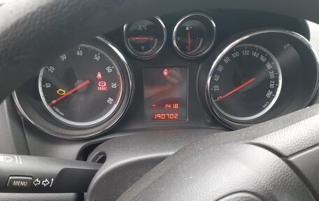 Opel Astra J, 2012 год, 700 000 рублей, 7 фотография