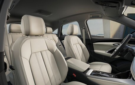 Audi Q5, 2025 год, 10 055 300 рублей, 8 фотография