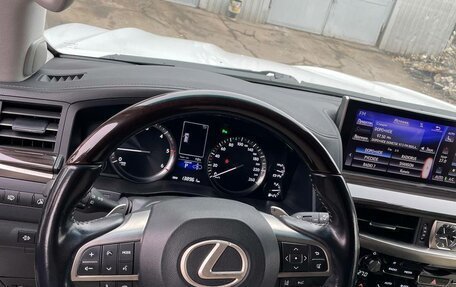 Lexus LX III, 2017 год, 6 100 000 рублей, 9 фотография