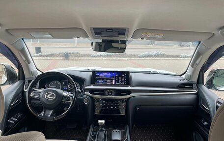 Lexus LX III, 2017 год, 6 100 000 рублей, 11 фотография