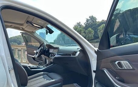 BMW 3 серия, 2021 год, 3 125 000 рублей, 10 фотография