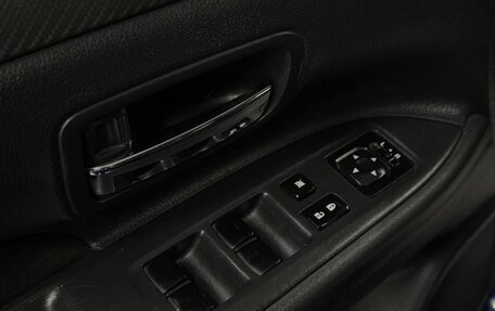 Mitsubishi Outlander III рестайлинг 3, 2013 год, 1 499 000 рублей, 19 фотография