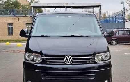 Volkswagen Caravelle T5, 2011 год, 2 120 000 рублей, 2 фотография