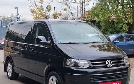 Volkswagen Caravelle T5, 2011 год, 2 120 000 рублей, 3 фотография