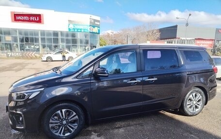 KIA Carnival III, 2018 год, 2 550 000 рублей, 1 фотография