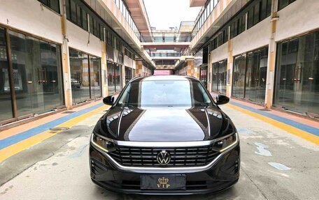 Volkswagen Passat B8 рестайлинг, 2023 год, 2 365 000 рублей, 2 фотография