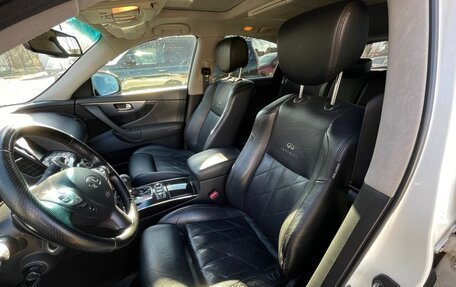 Infiniti FX II, 2010 год, 2 200 000 рублей, 13 фотография